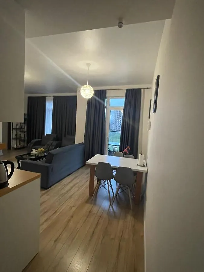 Your Home Away From Home - Evinizden Uzaktaki Eviniz Batumi