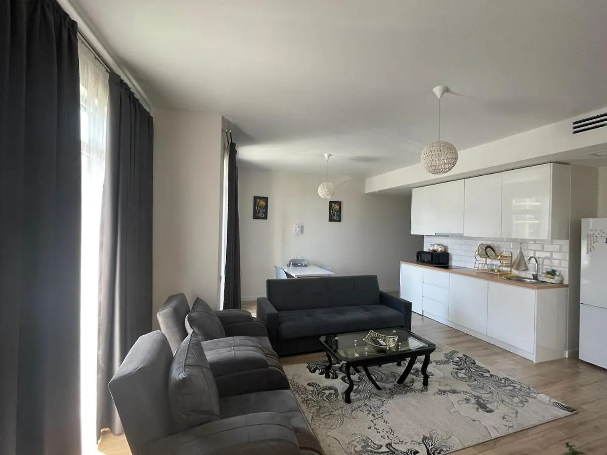 Apartman Your Home Away From Home - Evinizden Uzaktaki Eviniz Batumi